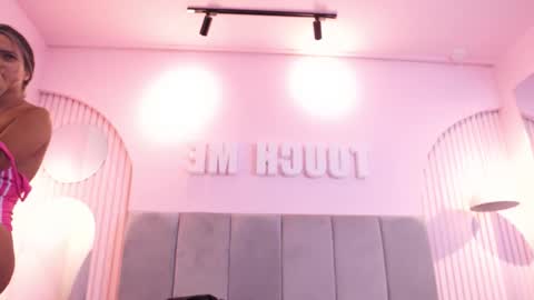 Dana online show from December 3, 2025, 2:30 am