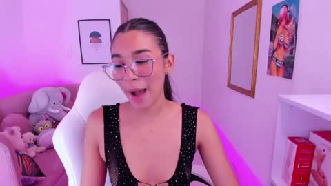 dana_paula online show from March 1, 2025, 6:00 pm