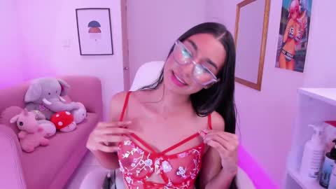 dana_paula online show from March 8, 2025, 5:33 pm