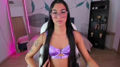dana_paula online show from November 20, 2025, 10:48 am