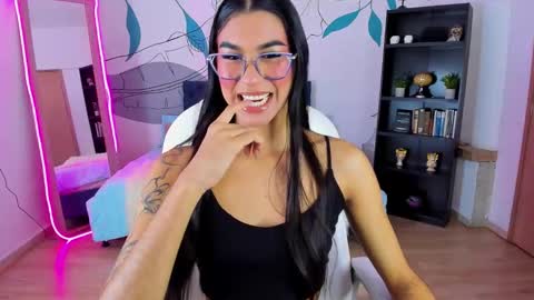 dana_paula online show from December 19, 2025, 11:28 am