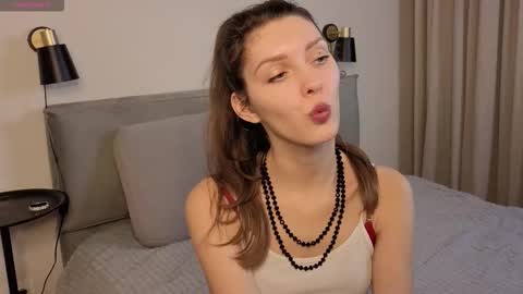 danaaddams online show from November 19, 2025, 8:31 pm