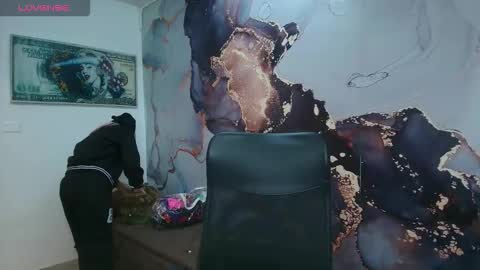 Danaa Rey online show from October 6, 2025, 4:26 pm