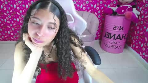 Danatella  online show from February 12, 2025, 7:02 pm