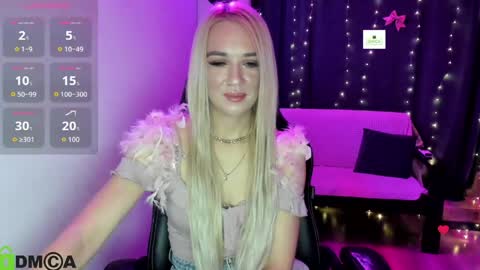 dances_queen online show from May 14, 2026, 8:59 pm