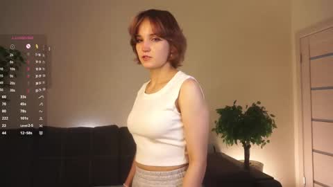 Elvi online show from November 26, 2025, 5:47 pm