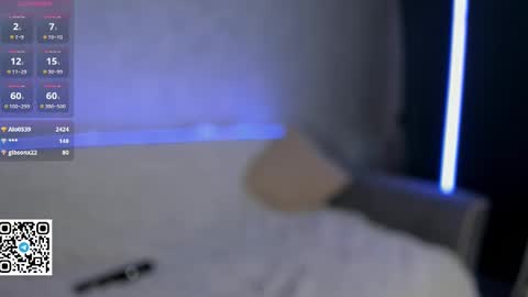 Bella online show from February 26, 2025, 11:15 pm