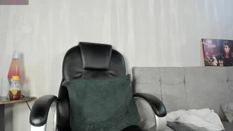 Snapshot of danger_smith chatting on March 18, 2026, 9:18 pm danger smith online show from March 18, 2026, 9:18 pm