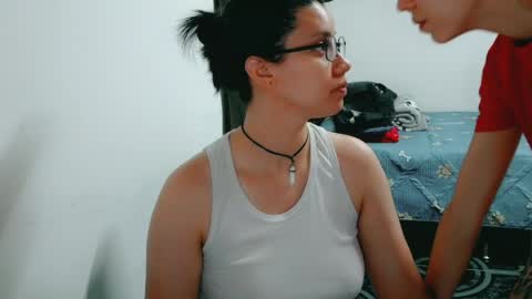 dani y jocelyn online show from April 3, 2026, 9:57 pm