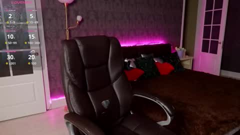 dani_kittys online show from September 12, 2025, 7:41 am