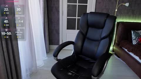 dani_kittys online show from September 24, 2025, 7:33 am