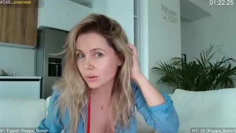 daniangel_web online show from May 13, 2026, 2:58 pm
