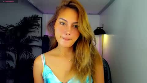 Snapshot of danicawinks chatting on May 31, 2026, 10:22 pm Danica online show from May 31, 2026, 10:22 pm