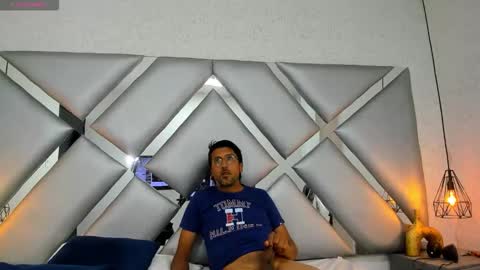 Snapshot of danidick_vc chatting on November 26, 2025, 12:28 pm danidick_vc online show from November 26, 2025, 12:28 pm