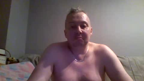 Snapshot of daniel0028 chatting on October 24, 2025, 7:10 pm dan online show from October 24, 2025, 7:10 pm