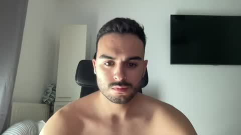 Snapshot of daniel_3827 chatting on June 29, 2026, 1:00 pm daniel_3827 online show from June 29, 2026, 1:00 pm