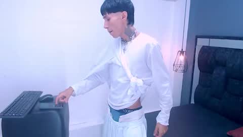 Daniel Delux  online show from October 21, 2025, 4:13 am