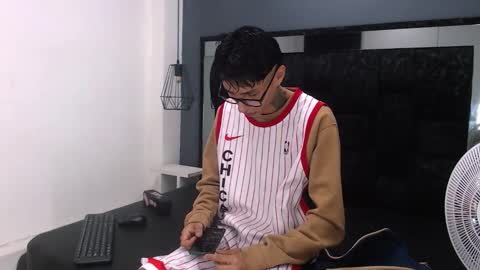 Daniel Delux  online show from November 2, 2025, 11:12 am