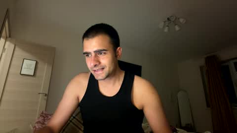 Snapshot of daniel_ice chatting on May 20, 2026, 8:04 pm Daniel online show from May 20, 2026, 8:04 pm