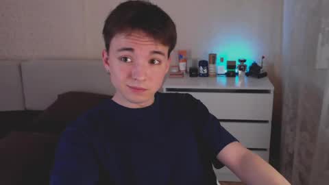 Snapshot of daniel_isaak chatting on May 9, 2026, 8:03 pm Daniel Jerry online show from May 9, 2026, 8:03 pm