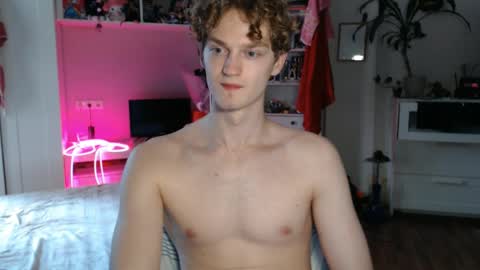 Snapshot of daniel_yumm chatting on May 27, 2026, 7:27 am Daniel online show from May 27, 2026, 7:27 am