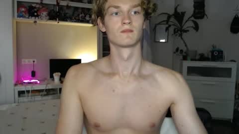 Snapshot of daniel_yumm chatting on June 24, 2026, 3:55 pm Daniel online show from June 24, 2026, 3:55 pm