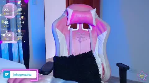 Snapshot of daniela_cute22 chatting on June 2, 2026, 9:06 pm DANIELA online show from June 2, 2026, 9:06 pm