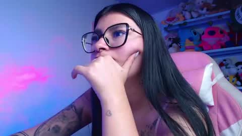 DANIELA online show from July 14, 2026, 3:33 am