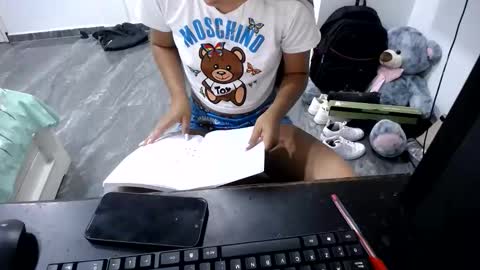 Snapshot of danielaa_foxx chatting on June 8, 2026, 3:34 pm danielaa_foxx online show from June 8, 2026, 3:34 pm
