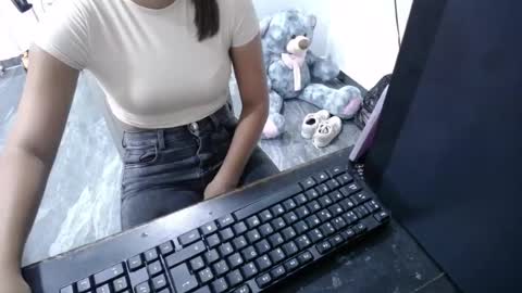 danielaa_foxx online show from July 23, 2026, 1:58 am
