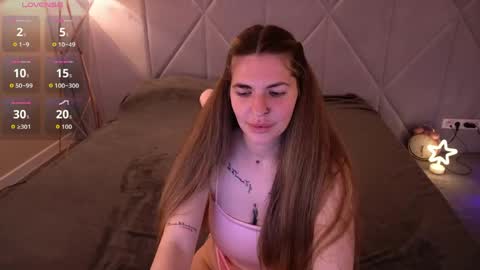 Snapshot of danielareign chatting on May 6, 2026, 1:05 pm danielareign online show from May 6, 2026, 1:05 pm