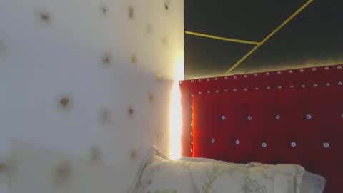 danielawidx online show from April 9, 2026, 11:21 pm