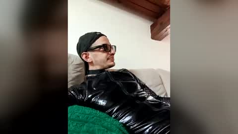 danielebb_2026 online show from July 26, 2026, 10:22 am