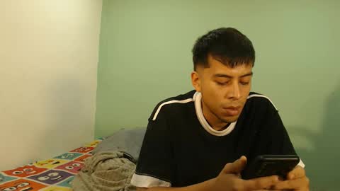 danielitopapii online show from December 16, 2025, 1:10 am