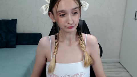 Snapshot of daniella_martin chatting on December 14, 2024, 11:34 pm Daniella Martin online show from December 14, 2024, 11:34 pm