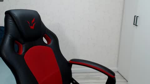 Snapshot of daniella_martin chatting on December 18, 2024, 3:04 am Daniella Martin online show from December 18, 2024, 3:04 am