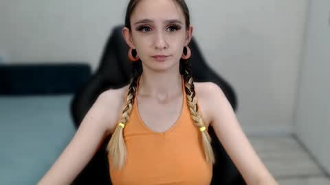 Snapshot of daniella_martin chatting on January 10, 2025, 4:12 am Daniella Martin online show from January 10, 2025, 4:12 am