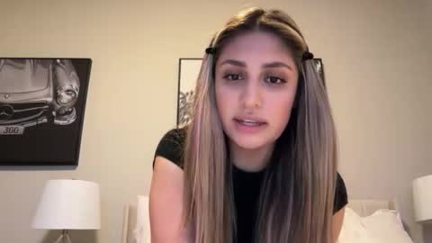 daniellarae1 online show from February 21, 2026, 7:42 am