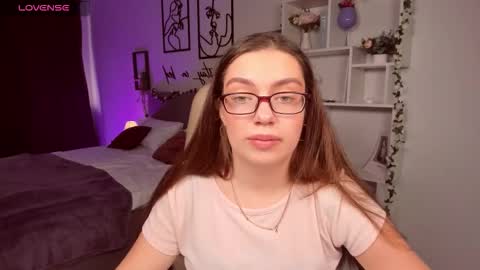 Daniella online show from September 19, 2025, 11:00 am