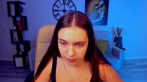 Daniella online show from October 7, 2025, 7:16 am