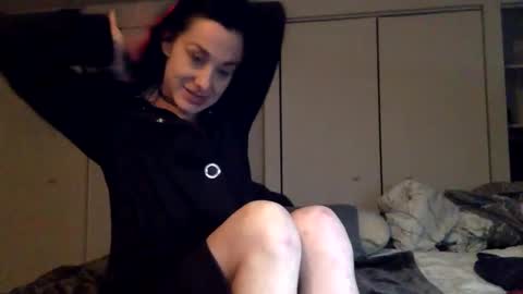 daniellbisous online show from December 2, 2025, 4:51 am