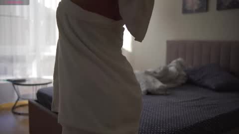 Danielle online show from September 25, 2025, 8:18 am