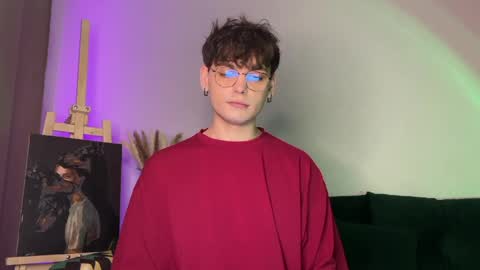 danieltuckerr online show from April 1, 2026, 8:39 pm