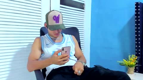 Dani online show from February 20, 2025, 4:07 am