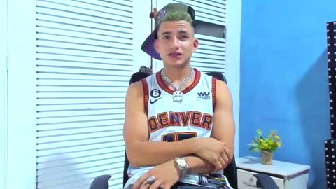 Dani online show from February 25, 2025, 4:03 am