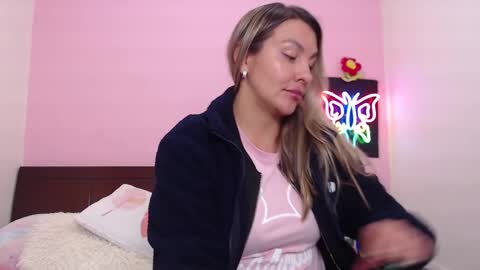 K A R O L online show from January 16, 2025, 2:09 am