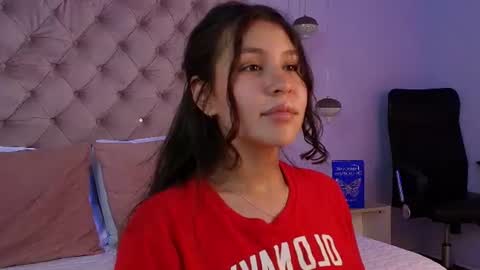 Snapshot of danika_x chatting on July 5, 2026, 4:19 am Danika online show from July 5, 2026, 4:19 am