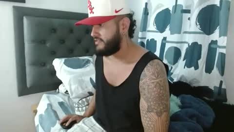 daniloh_xxx online show from February 15, 2026, 7:51 am