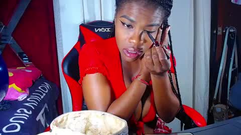 danisabrownn online show from December 22, 2025, 12:46 pm