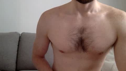 Buzzy online show from October 31, 2025, 7:20 am